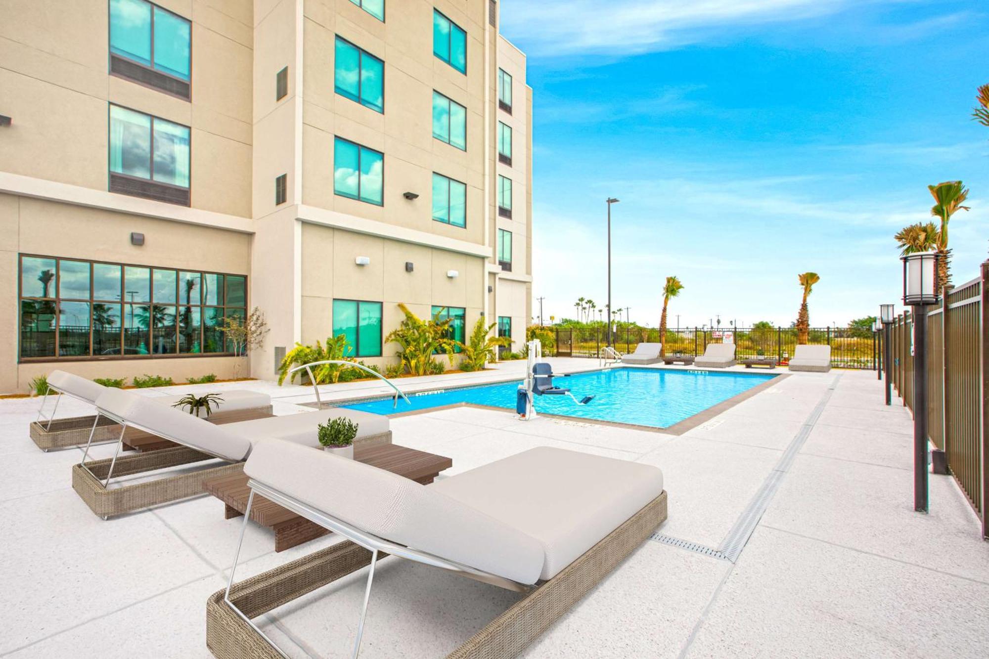 Hilton Garden Inn Harlingen Convention Center, Tx Экстерьер фото